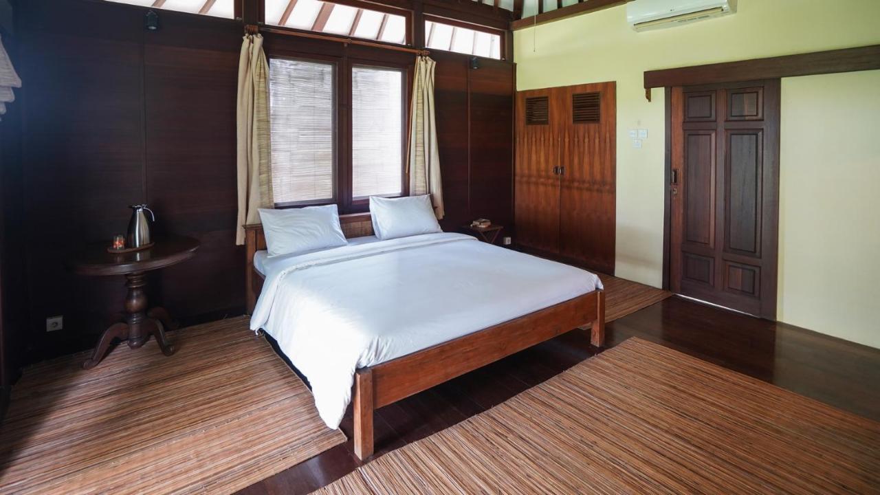 Belongas Bay Sekotong Villa *
